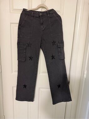 Women's Black Star Appliqué Cargo Pants